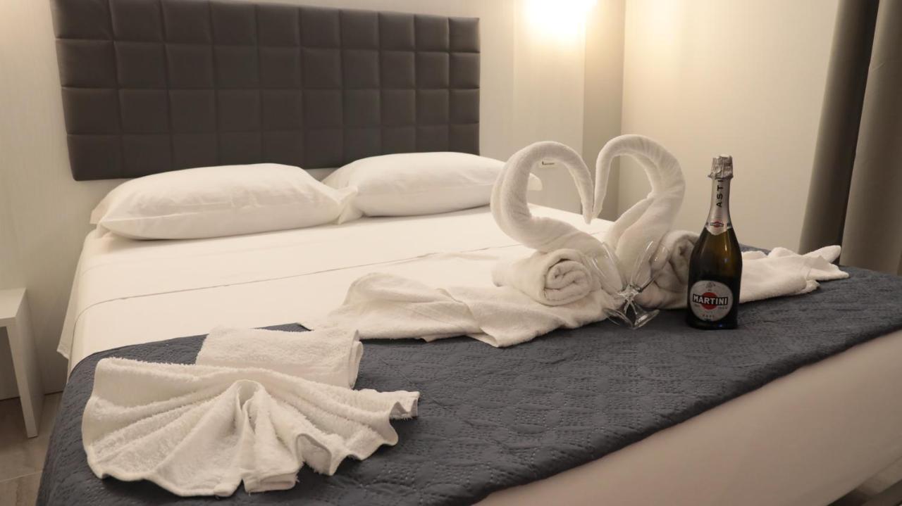 Hotel Blue Marine - Free Parking Tropea Esterno foto