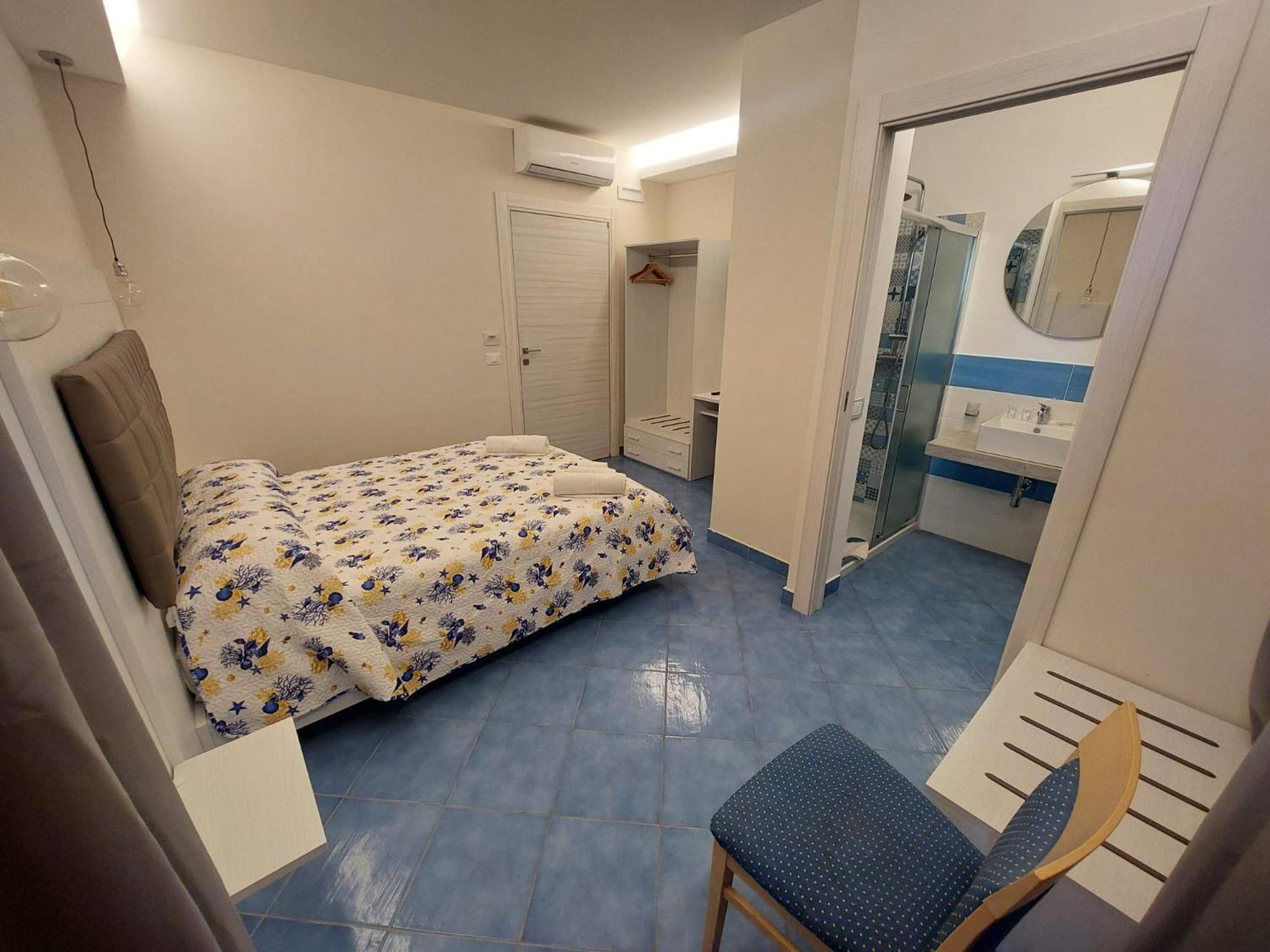 Hotel Blue Marine - Free Parking Tropea Esterno foto
